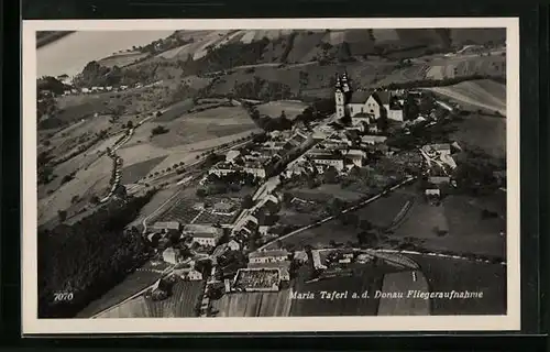 AK Maria-Taferl a. d. Donau, Teilansicht mit Kirche, Fliegeraufnahme