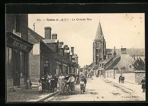 AK Vouzon, La Grande Rue
