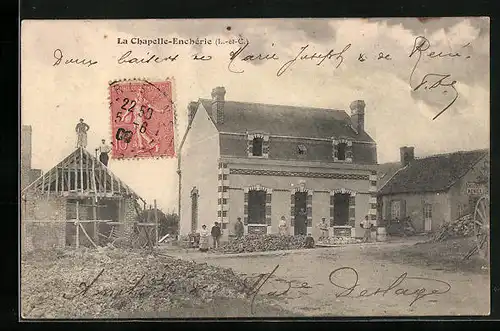 AK La Chapelle-Enchérie, Une rue après la guerre