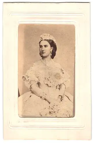 Fotografie unbekannter Fotograf und Ort, Portrait Charlotte Kaiserin von Mexico, Frau von Erzherzog Maximilian I.