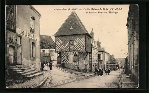 AK Mondoubleau, Vieille Maison de Bois et Rue du Pont de l`Horloge