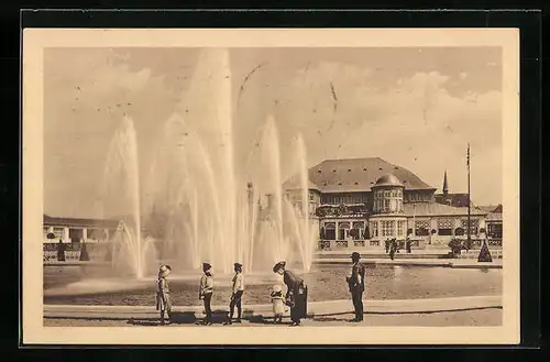 AK Leipzig, Internationale Baufachausstellung mit Sonderausstellungen 1913, Leuchtspringbrunnen vor dem Hauptrestaurant