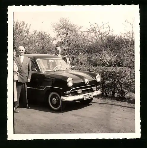 Fotografie Auto Ford Taunus, PKW in Krefeld zu Ostern 1957