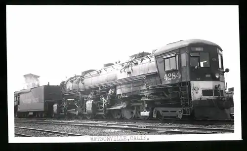 Fotografie E. Giffin, San Pedro, Ansicht Watsonville / CA, Dampflok Nr. 4284 der Southern Pacific, Eisenbahn USA
