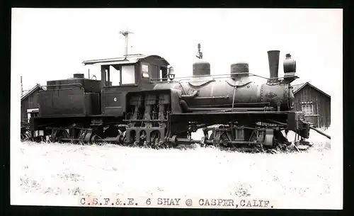 Fotografie unbekannter Fotograf, Ansicht Casper / CA, Dampflok Nr. 6 C.S.F. & E., Eisenbahn USA