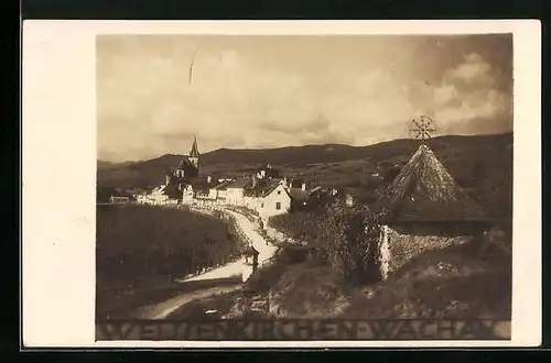 AK Weissenkirchen in der Wachau, Ortsansicht aus der Vogelschau