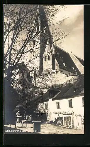 AK Weissenkirchen /Wachau, Strassenwinkel mit Kirchblick