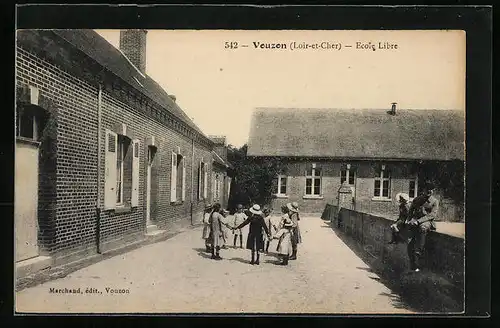AK Vouzon, Ecole Libre