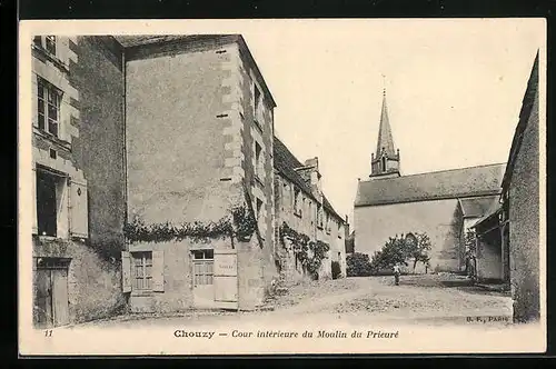 AK Chouzy-sur-Cisse, Cour interieure du Moulin du Prieure