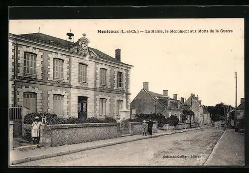 AK Monteaux, La Mairie, le Monument aux Morts de la Guerre