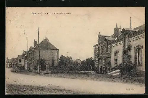 AK Droué, Place de la Gare