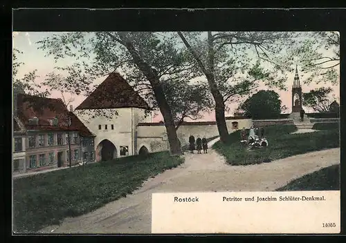 AK Rostock, Petritor und Joachim Schlüter-Denkmal