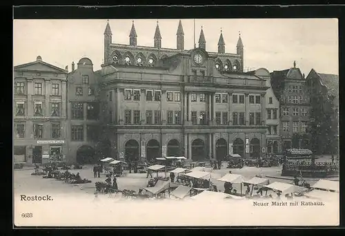 AK Rostock, Neuer Markt mit Rathaus