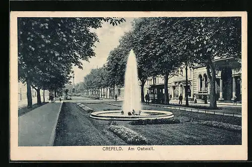 AK Crefeld, am Ostwall mit Wasserspiel