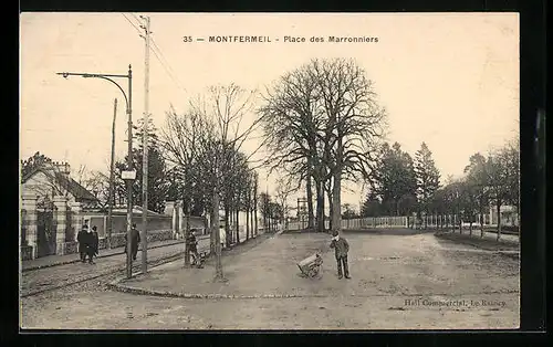 AK Montfermeil, Place des Marronniers