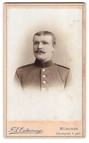 Fotografie F. X. Ostermayr, München, Karlsplatz 6, Soldat mit prächtigem Moustache in Uniform