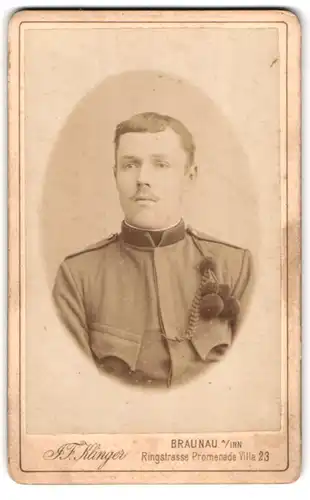 Fotografie J. F. Klinger, Braunau a. Inn, Ringstr., österreichischer Soldat in Uniform mit Schützenschnur