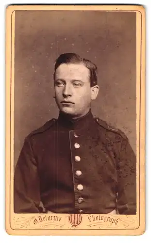 Fotografie O. Delorme, Braunschweig, Marstall 21, Soldat Heinrich Wilke in Uniform Rgt. 67