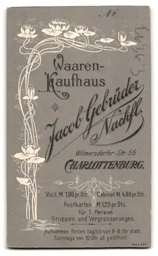 Fotografie Jacob Gebrüder Nachfl., Berlin-Charlottenburg, Wilmersdorfer-Str. 56, Süsses Kleinkind im weissen Kleid