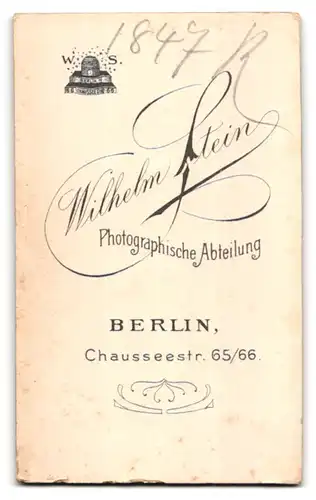 Fotografie Wilhelm Stein, Berlin, Chausseestr. 65-66, Eleganter Herr mit Moustache
