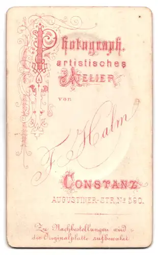Fotografie F. Halm, Konstanz, Augustiner-Str. 590, Kleiner Junge in modischer Kleidung