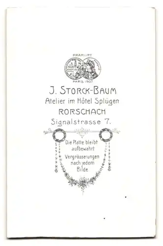 Fotografie J. Storck-Baum, Rorschach, Signalstrasse 7, Kleinkind auf Fell