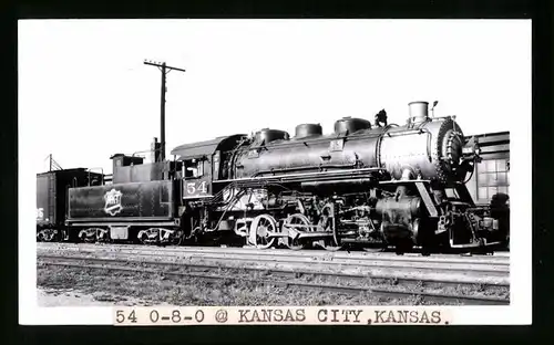 Fotografie A.B. Johnson, Springfield, Ansicht Kansas City, Dampflok Nr. 54 der MKT, Eisenbahn USA