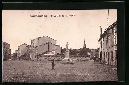 AK Panissières, Place de la Liberté