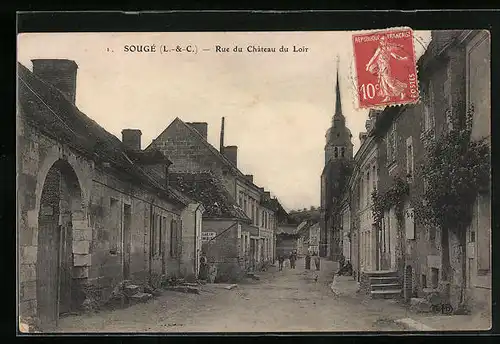 AK Sougé, Rue du Château du Loir, Strassenpartie