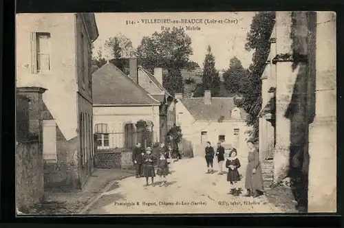 AK Villedieu-en-Beauce, Rue de la Mairie