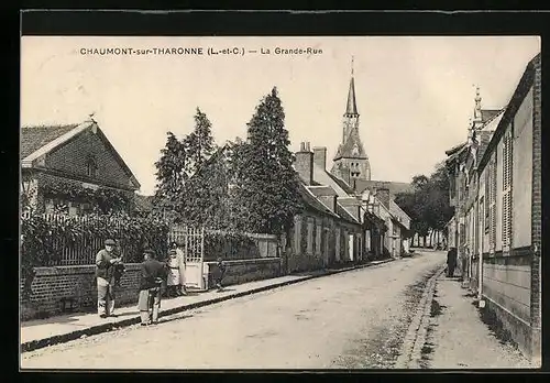 AK Chaumont-sur-Tharonne, La Grande-Rue