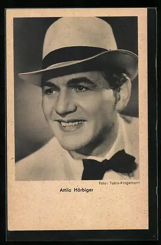 AK Schauspieler Attila Hörbiger mit lächelndem Gesicht