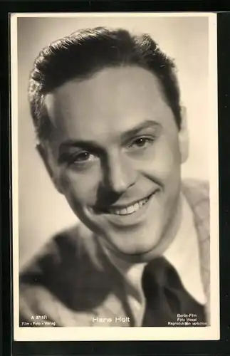 AK Schauspieler Hans Holt lächelt