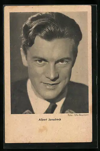 AK Schauspieler Karl Janscheck lächelt