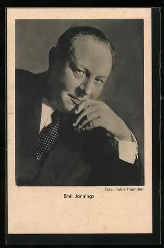 AK Schauspieler Emil Jannings mit Hand am Kinn