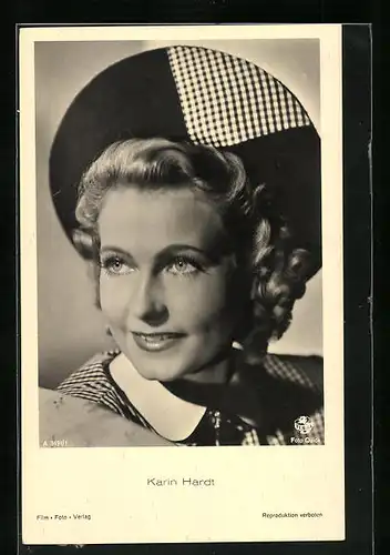 AK Schauspielerin Karin Hardt im karierten Kostüm