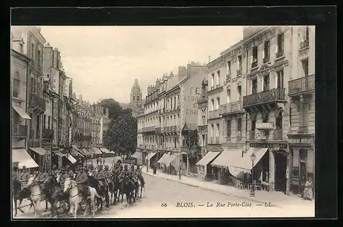 AK Blois, La Rue Porte-Côté, Strassenpartie