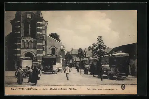 AK Lamotte-Beuvron, Autos Militaires devant l`Église