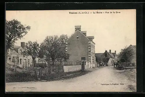 AK Veuves, La Mairie, Rue de la Gare