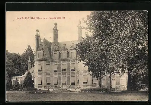 AK La Ville-aux-Bois, Facade côté Est