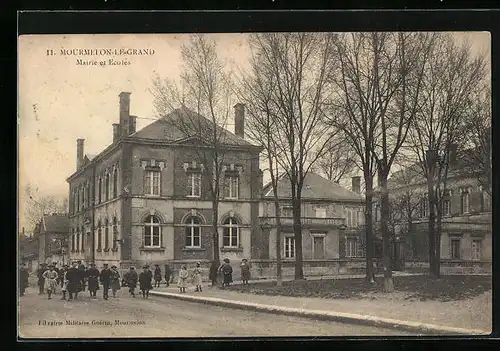 AK Mourmelon-le-Grand, Mairie et Ecoles