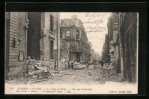 AK Reims, Une rue bombardée
