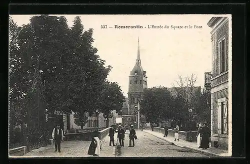 AK Romorantin, L`Entree du Square et le Pont