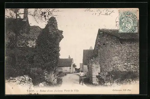 AK Troo, Ruines d`une Ancienne Porte de Ville