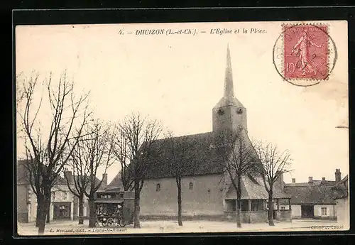 AK Dhuizon, L`Eglise et la Place