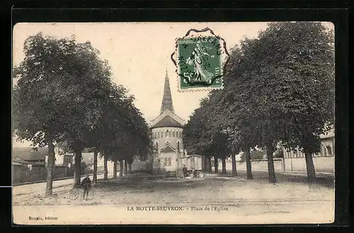 AK La Motte-Beuvron, Place de l`Eglise