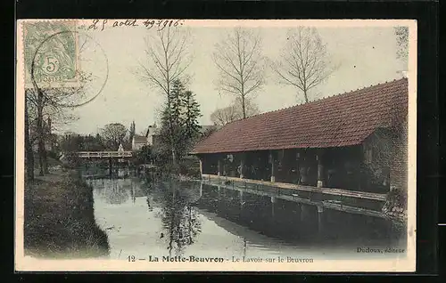 AK La Motte-Beuvron, Le Lavoir sur le Beuvron