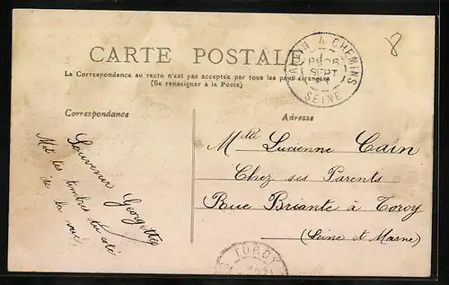 AK Pantin, Les Ecoles