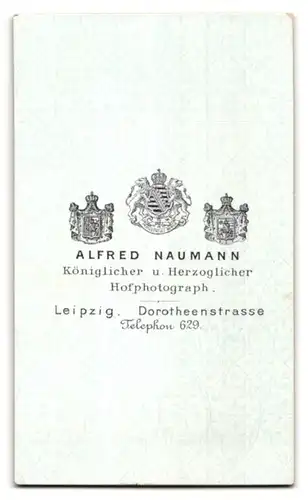 Fotografie Alfred Naumann, Leipzig, Dorotheenstrasse, Betagter Herr mit Schnurrbart und Jackett