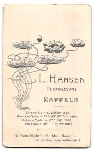 Fotografie L. Hansen, Kappeln, Ehepaar im edlen Zwirn